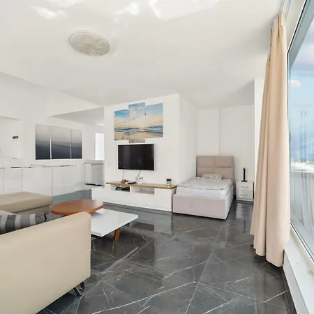 Penthouse With Sea View In Durres - Amazing Terrace Of 400m2 With Panoramic View Lägenhet *