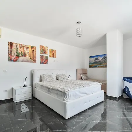 Penthouse With Sea View In Durres - Amazing Terrace Of 400m2 With Panoramic View Lägenhet Golem (Tirana)
