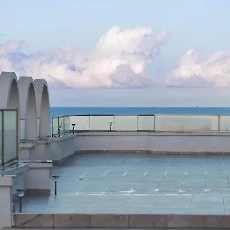 Lägenhet Penthouse With Sea View In Durres - Amazing Terrace Of 400m2 With Panoramic View