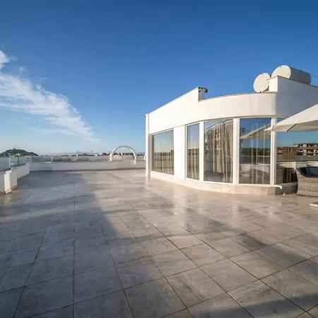Lägenhet Penthouse With Sea View In Durres - Amazing Terrace Of 400m2 With Panoramic View